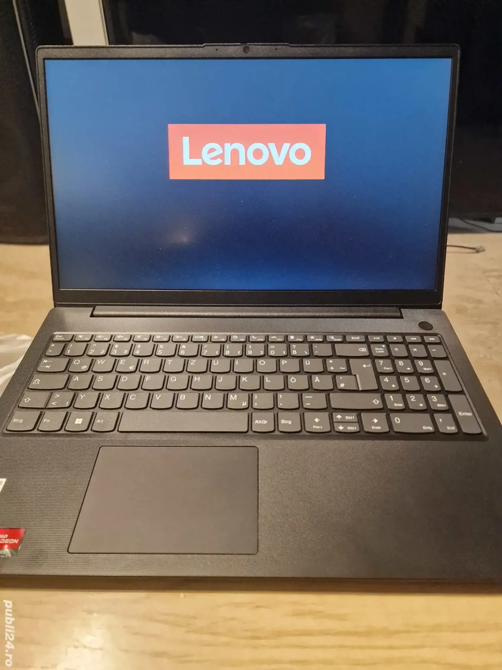 Laptop Lenovo V15G4AMN