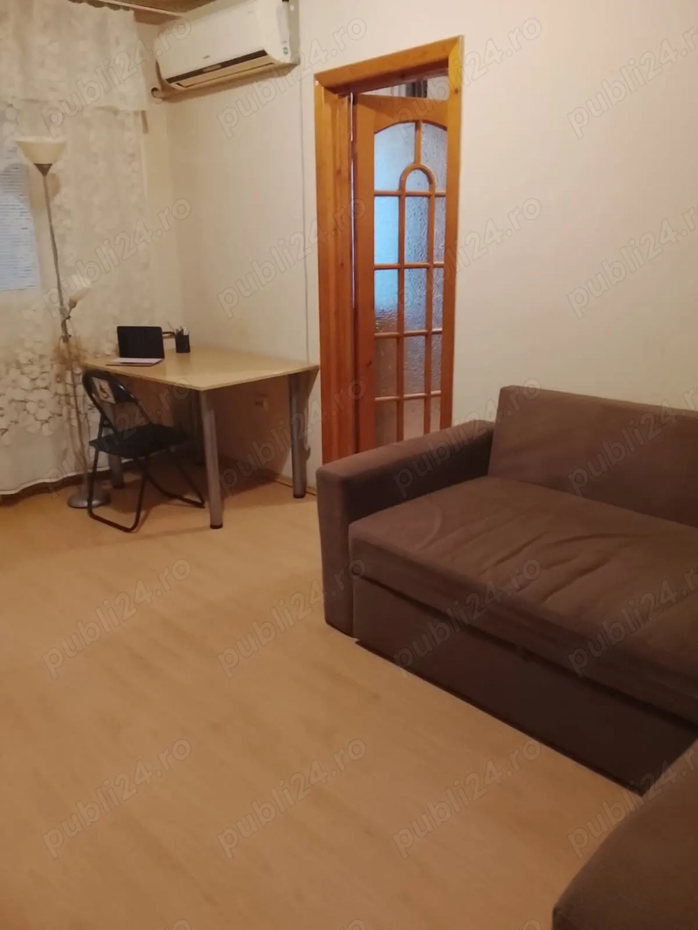 Proprietar Vand Apartament cu 2 camere semidecomandat in Calea Sagului