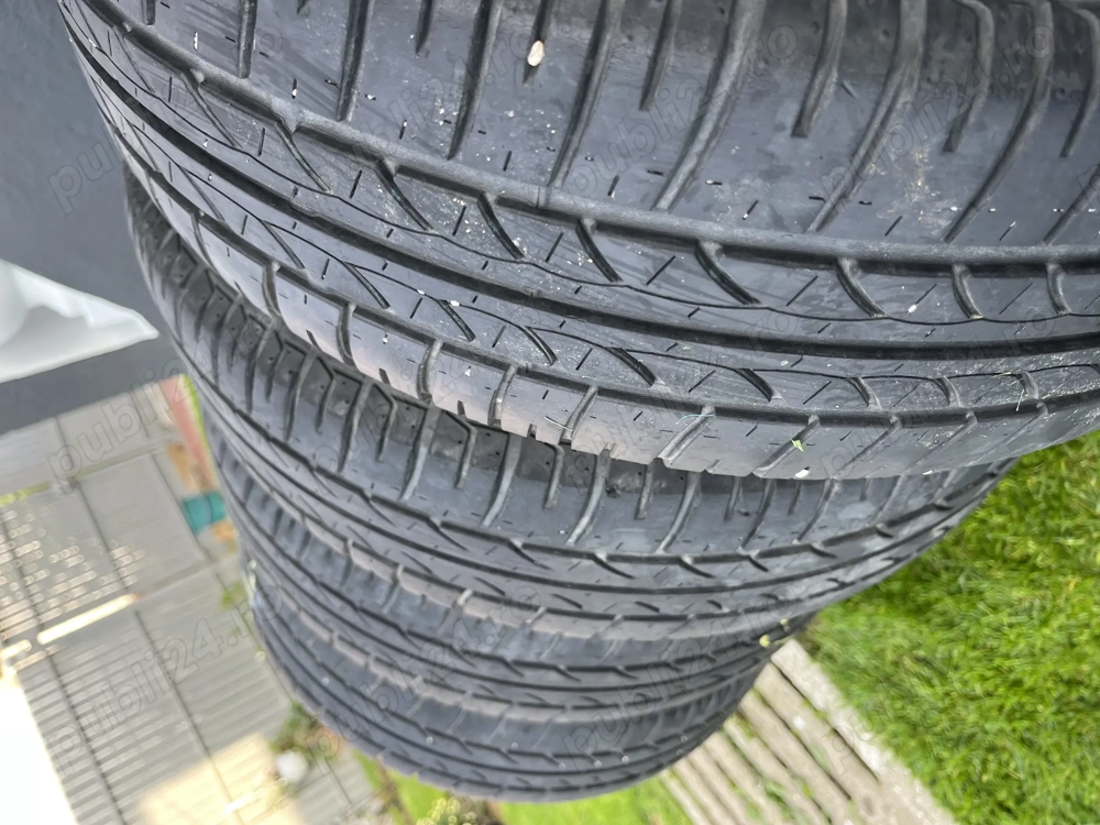 De vinzare 4 roti complete cu anvelope de vară 185/60/15 cu jante de oțel