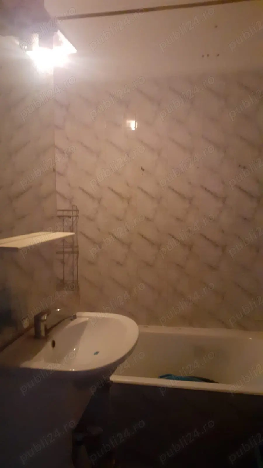 Apartament 2 camere de vanzare in Campina zona Autogara