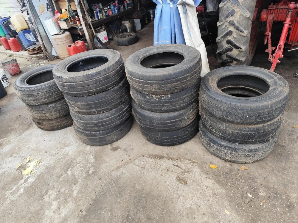 Vând anvelope uzate