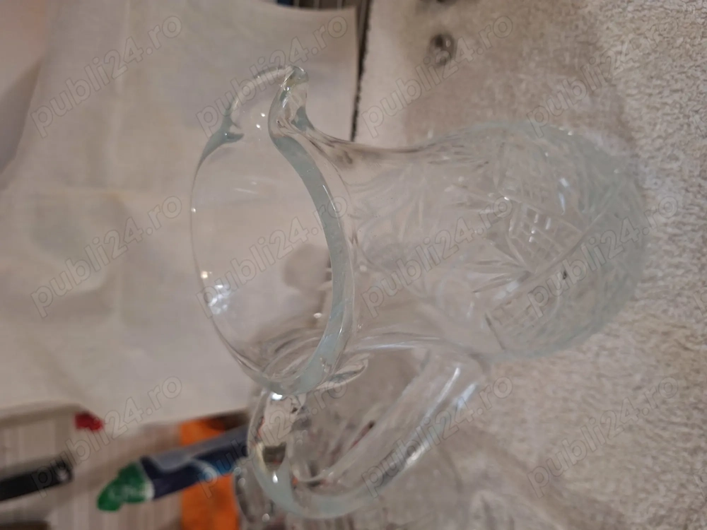 Aceasta este o CARAFA