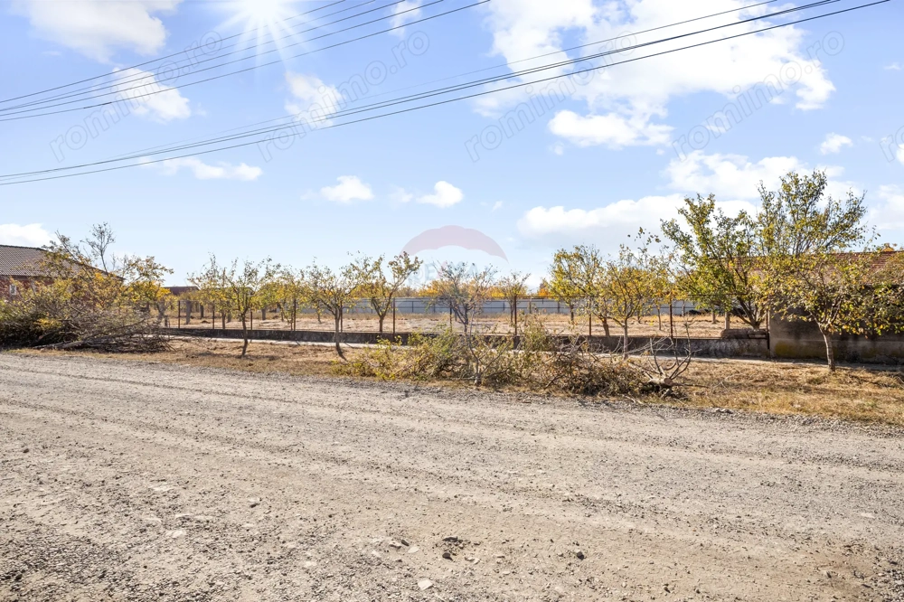 Loc de casă în Sofronea(Lot 2)- la 7 km de Arad