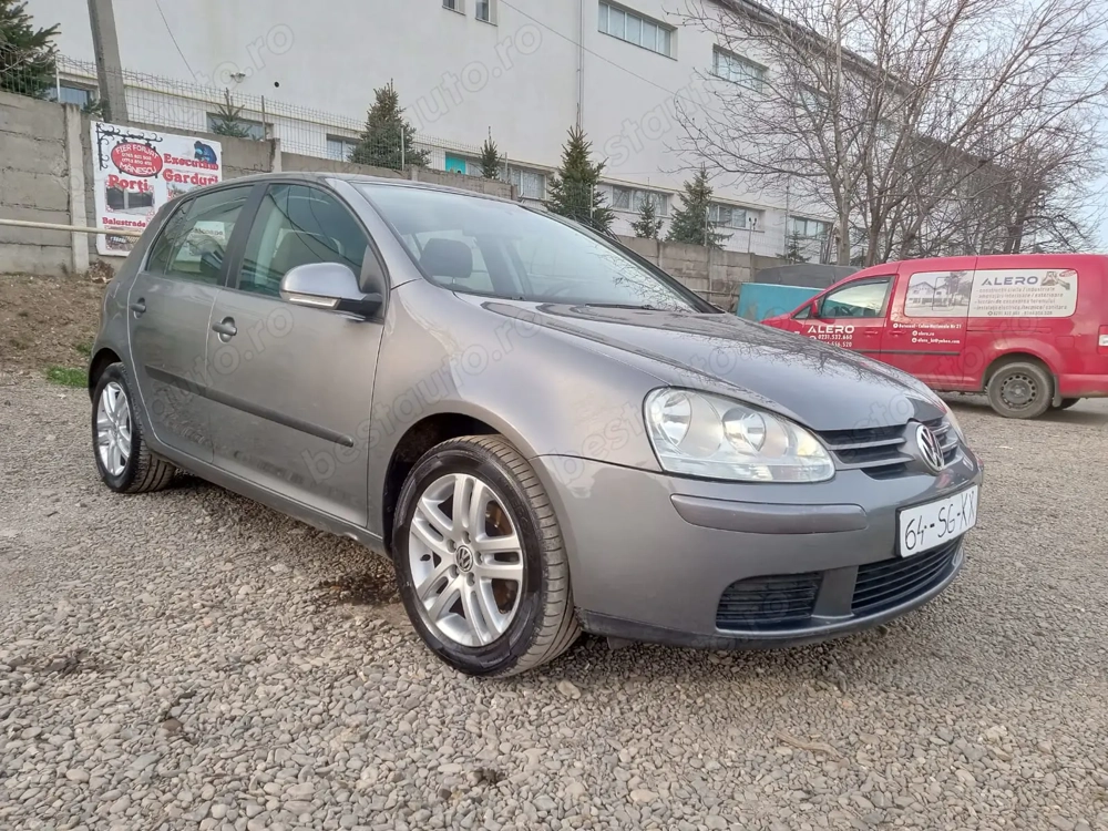 Vw golf 1.6 benzina 102 cp clasic