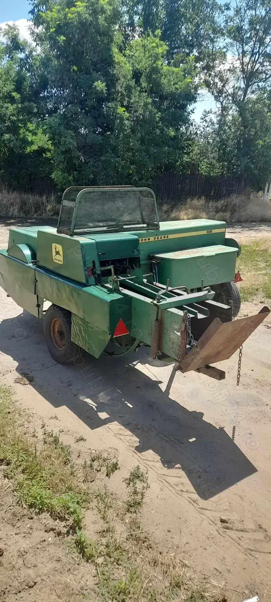 Balotiera john deere 322