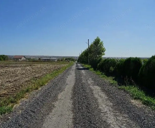 Teren intravilan Valu lui Traian, cota parte 3/48 ; ID: R2782878