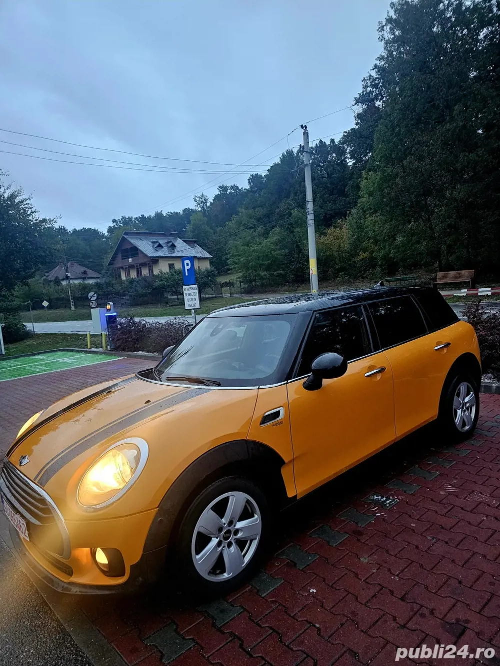 mini cooper club man 