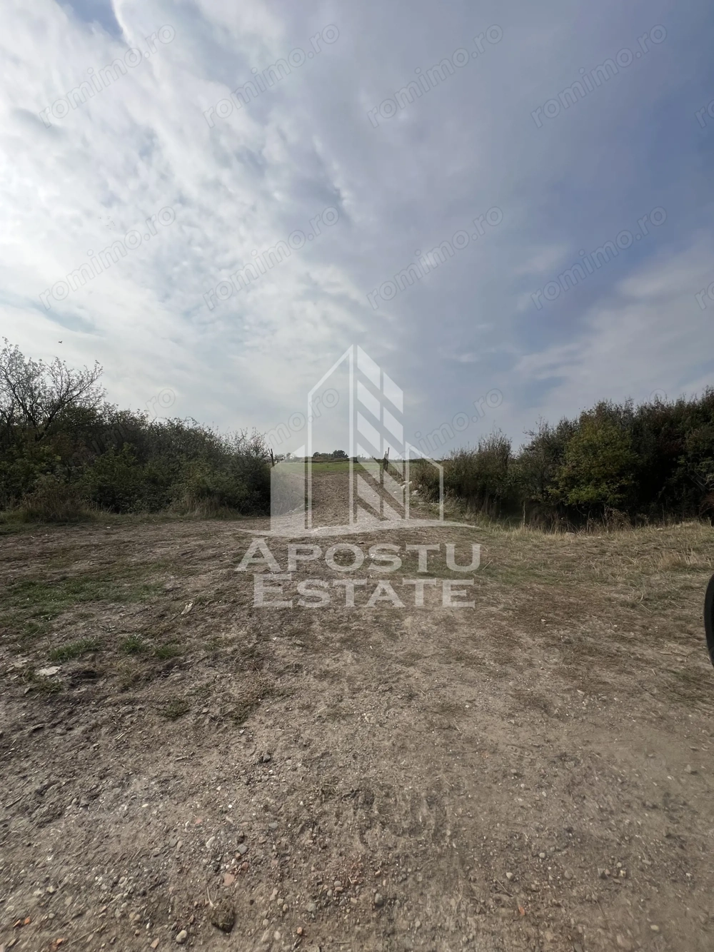 DE VANZARE – Teren 758 mp, zona Metro 2 – cu potential excelent de dez