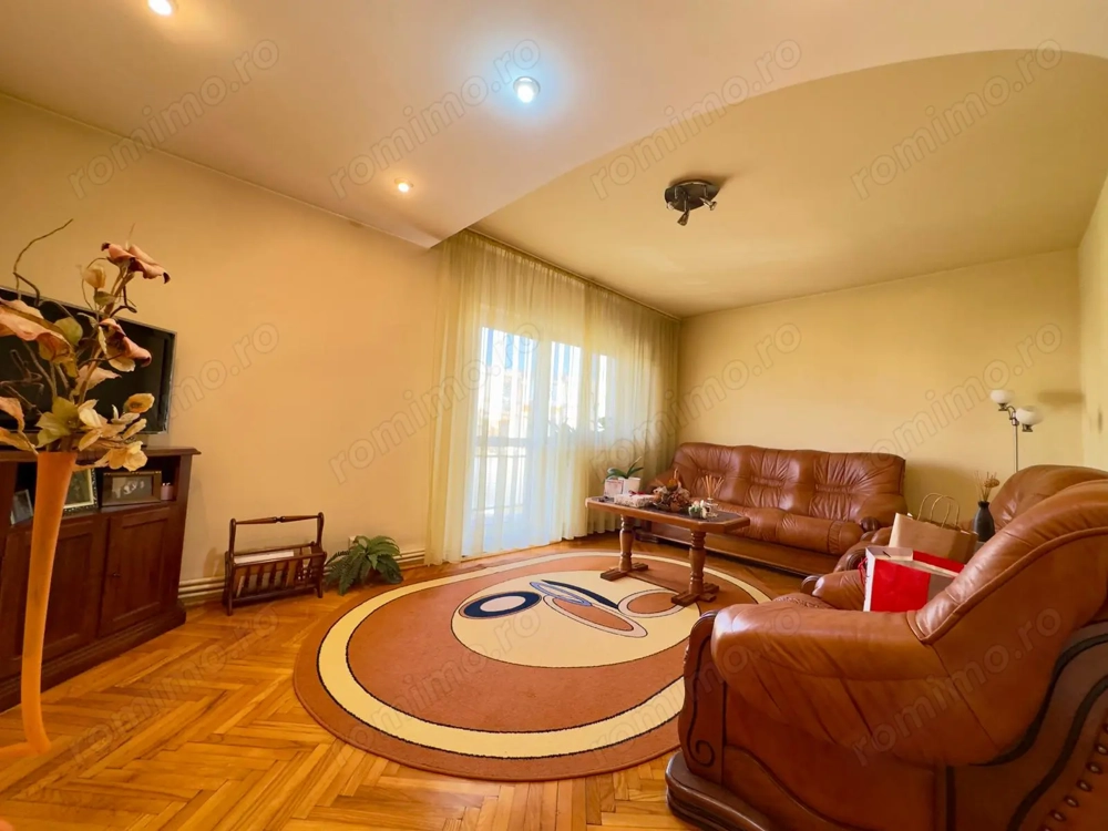 Decomandat. Centrala termica proprie. Langa Uranus Plaza !