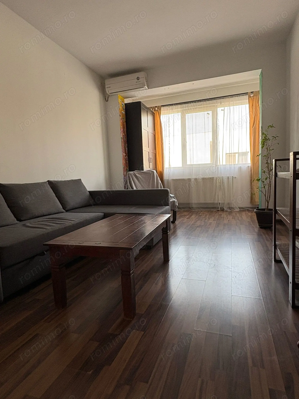 Apartament 2 camere de închiriat 400 Euro  lună | Mobilat și utilat complet