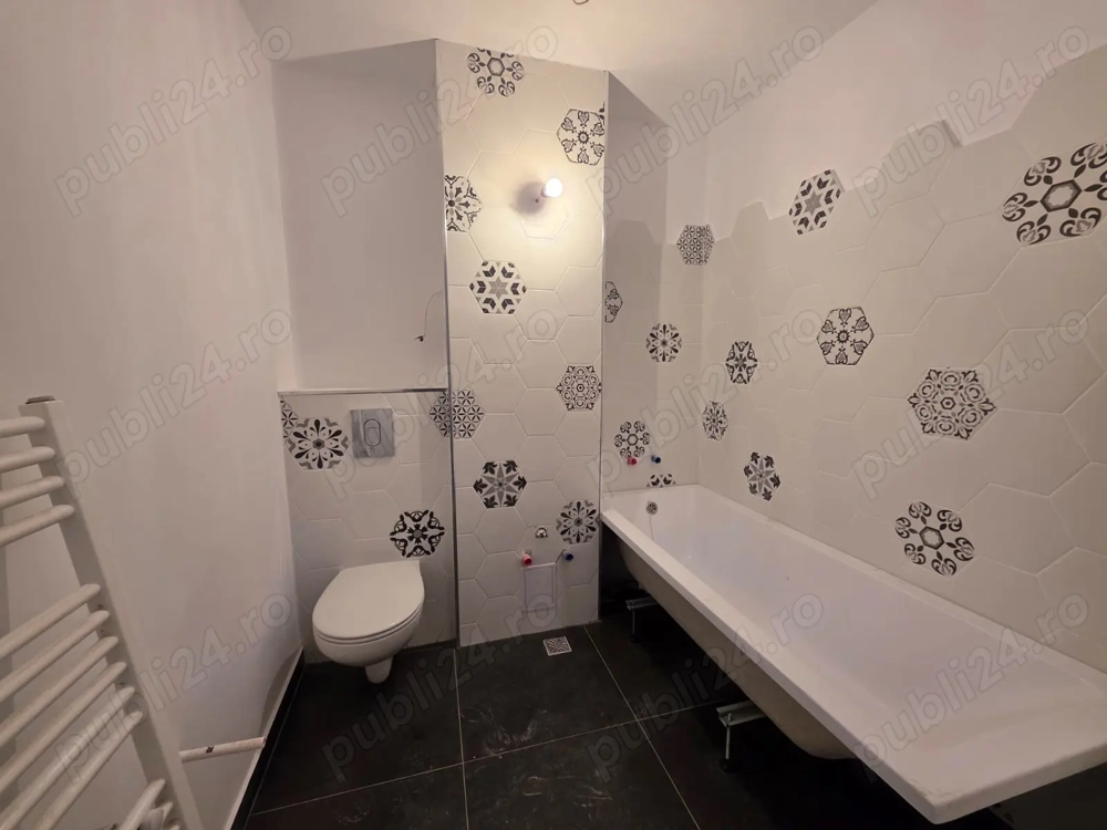 Apartament 4 camere   în curs de amenajare   Simeria, Str. Atelierului