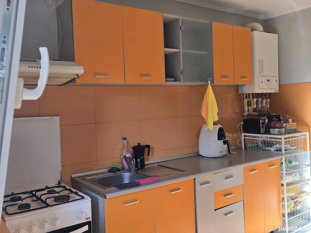 Casa de vânzare,Sat Catelu