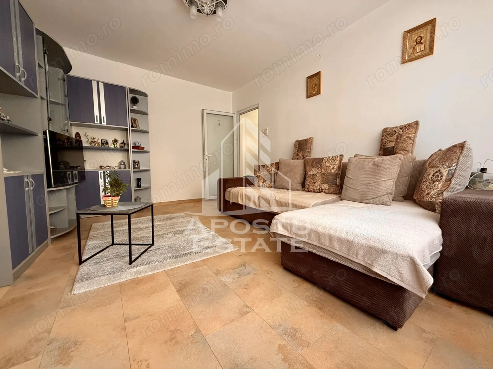 Apartament cu 2 camere, centrala proprie, zona Spitalului Judetean Apartament cu 2 camere, centrala proprie, zona Spitalului Judetean