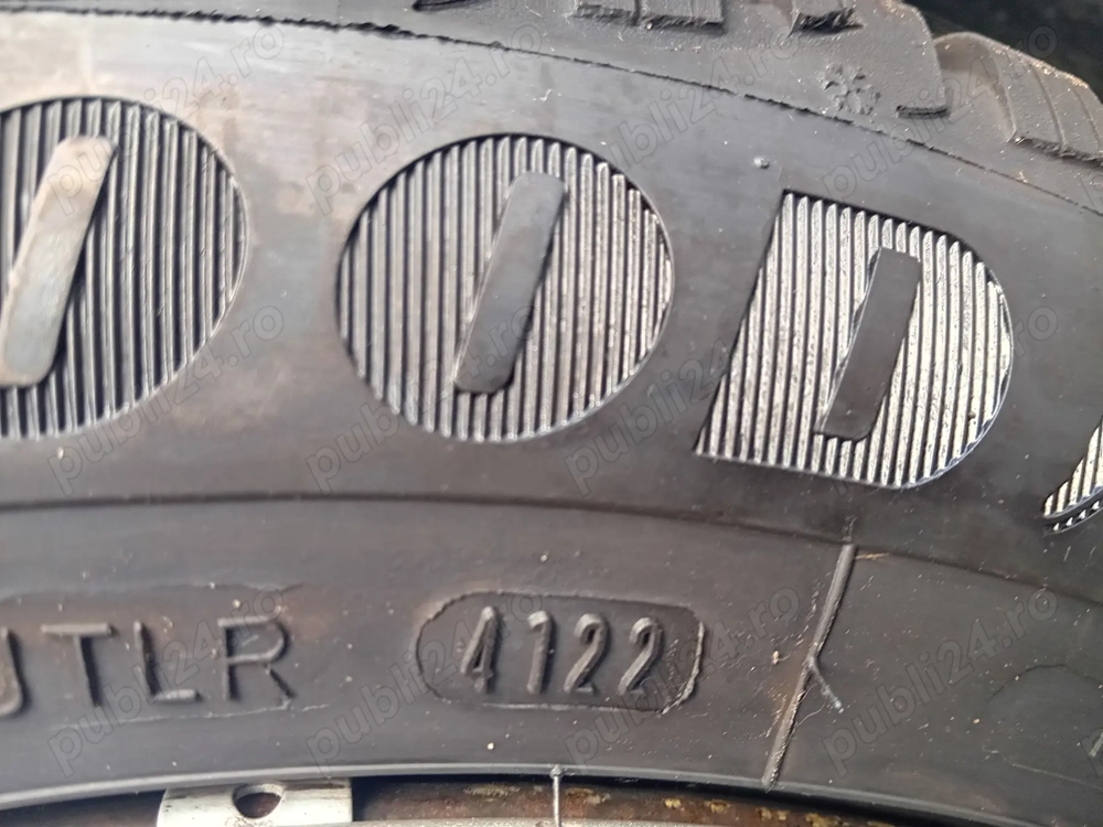 De vânzare set 4 anvelope 