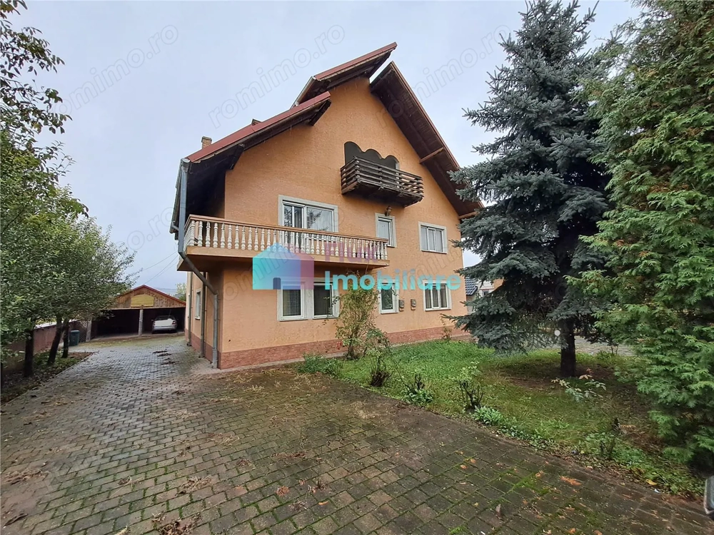 Vila spatioasa Itcani