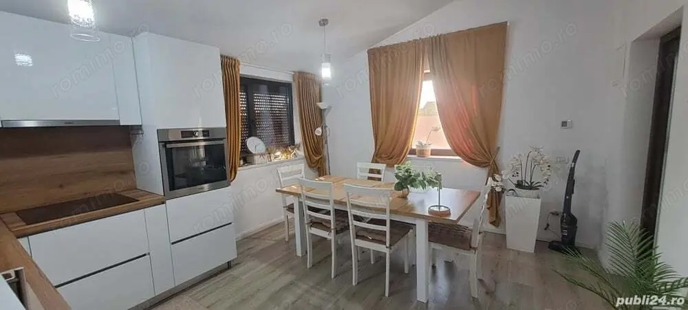 Casa individuala CU 5 CAMERE  LUX în comuna Giroc