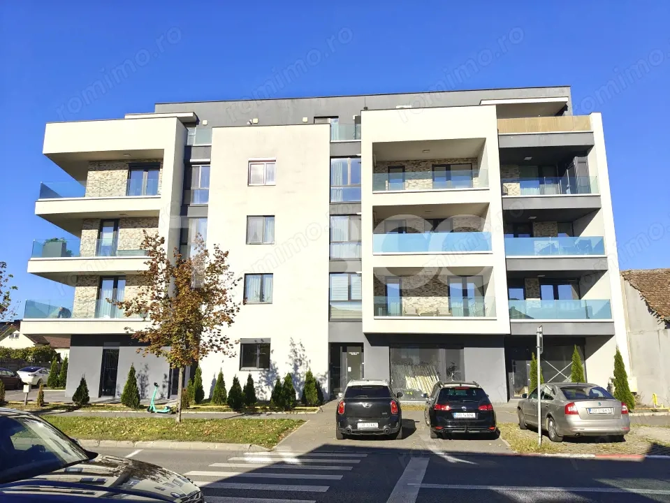 Penthouse de inchiriat 3 camere 2 bai si terasa de 107mp in Piata Cluj