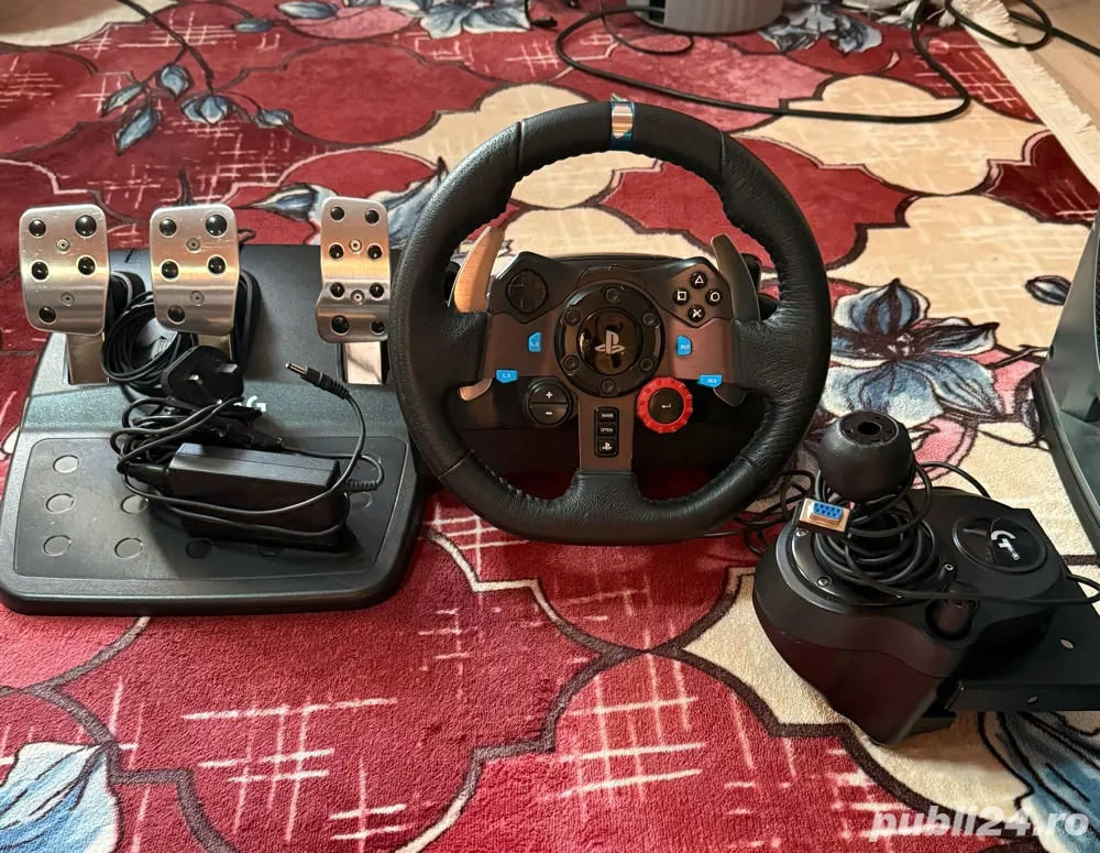 Vând Volan pentru  PlayStation Logitech 