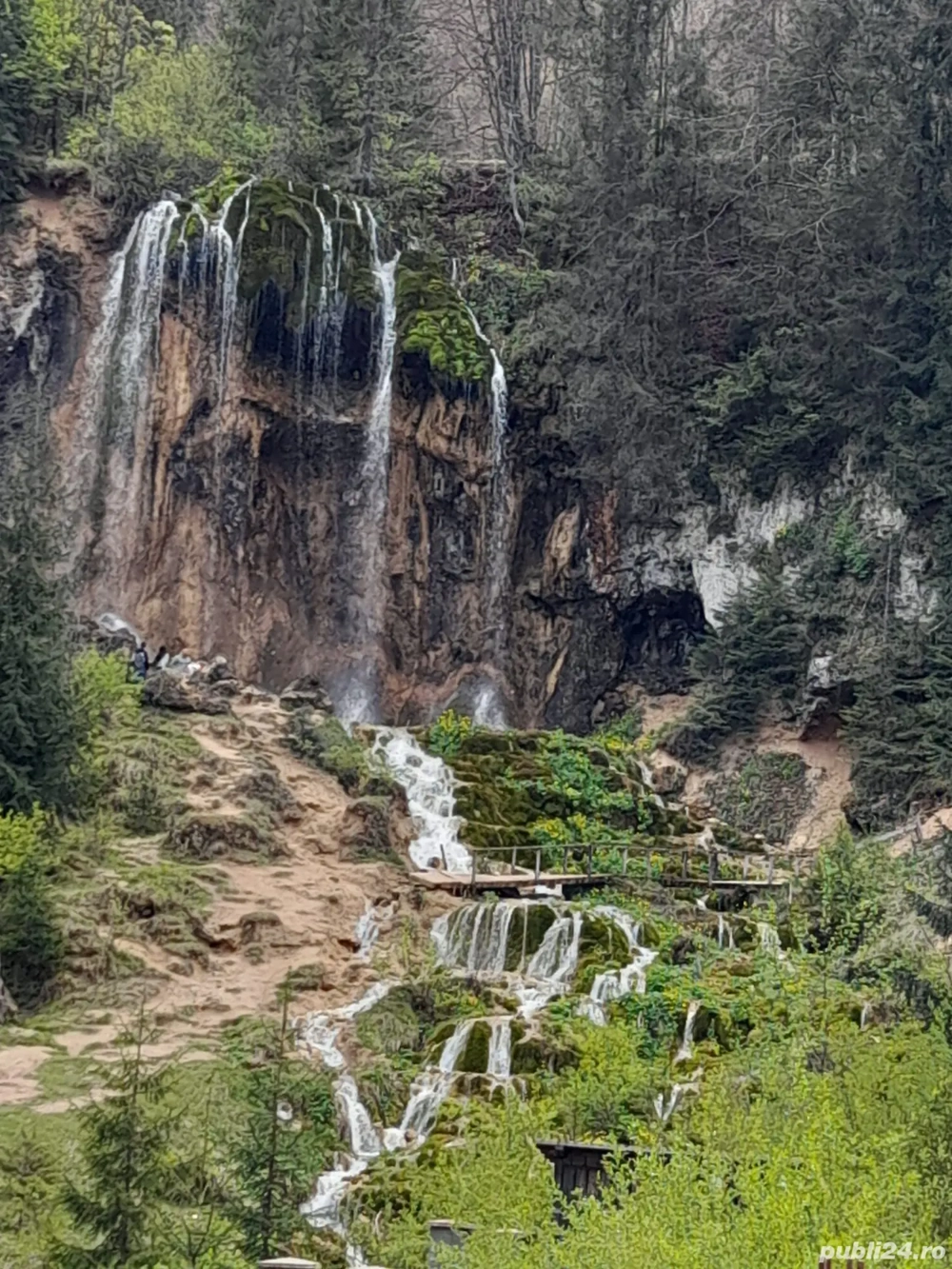 teren 950mp cascada Pisoaia Vidra
