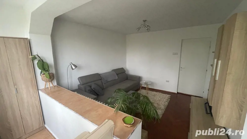 Proprietar inchiriez apartament 2 camere Circumvalatiunii 