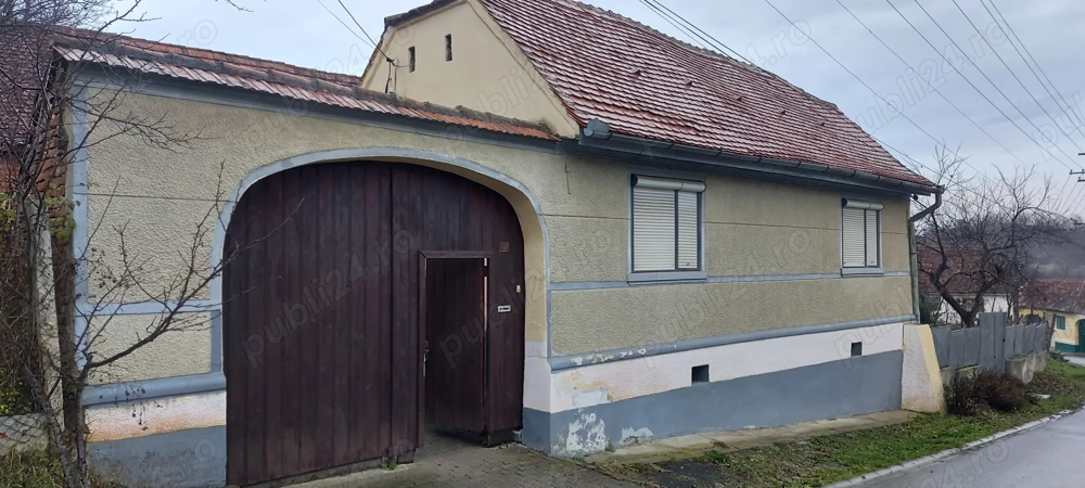 Casa  bătrâneasca in Aciliu