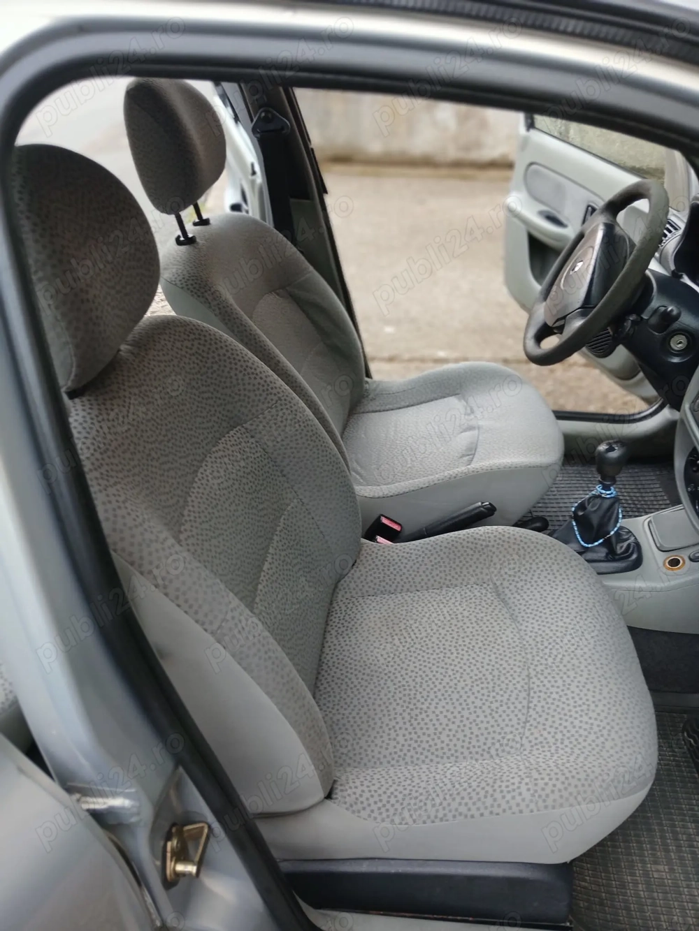 Vand Renault Clio Symbol Vand Renault Clio Symbol