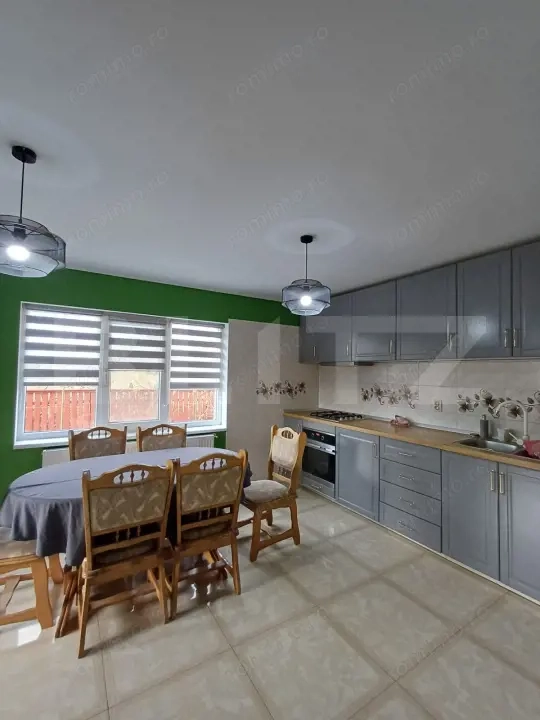 Casa individuala 202 mp, teren 712 mp, in Mihai Viteazu