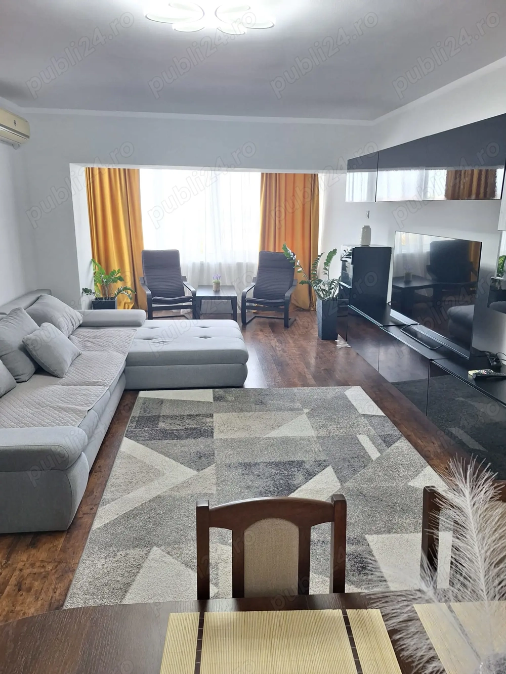 Inchiriere apartament 3 camere   Faleza  vedere Dunare