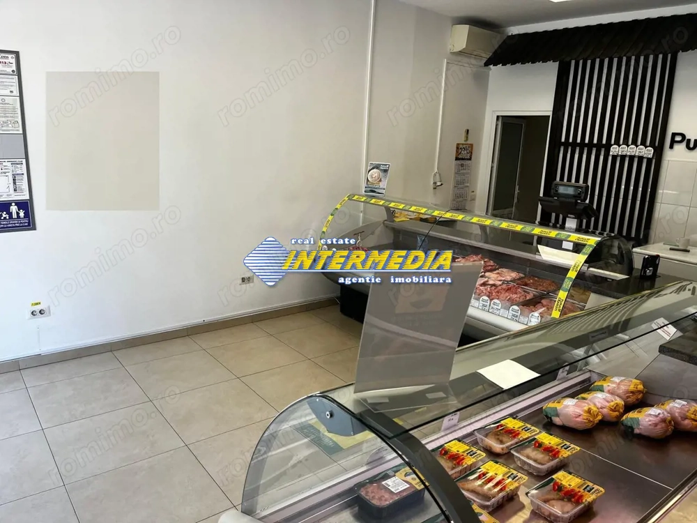 Spatiu comercial 50 mp in Cetate cu vad foarte bun finisat