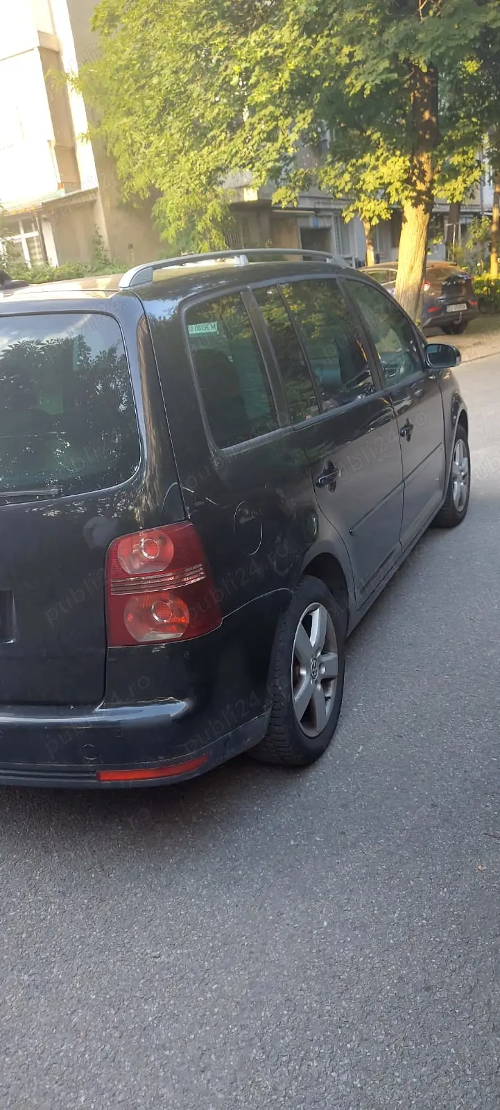 Vând Touran 2l 140cp