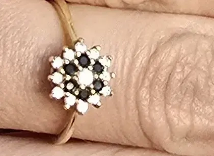 Inel din aur model deosebit