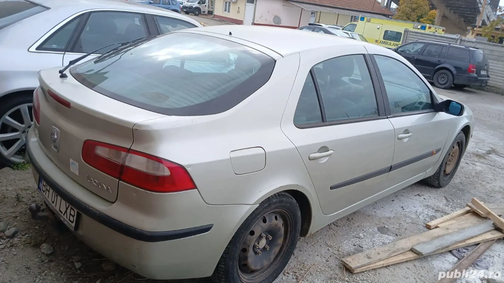 vând Renault laguna  vând Renault laguna