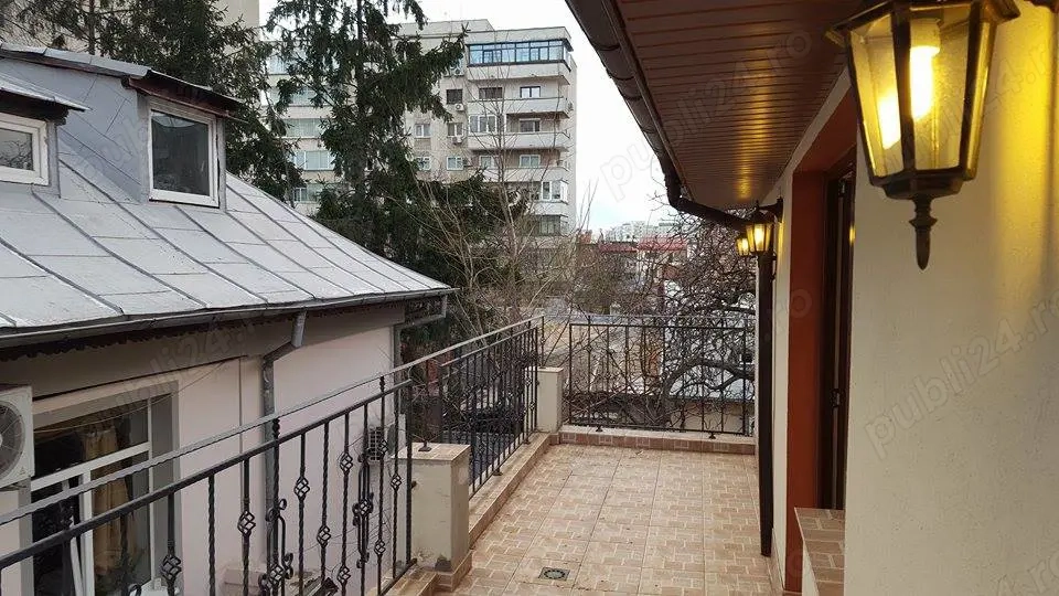 Vilă elegantă în zona Primăriei Sector 1 - la 10 minute de Piața Victoriei