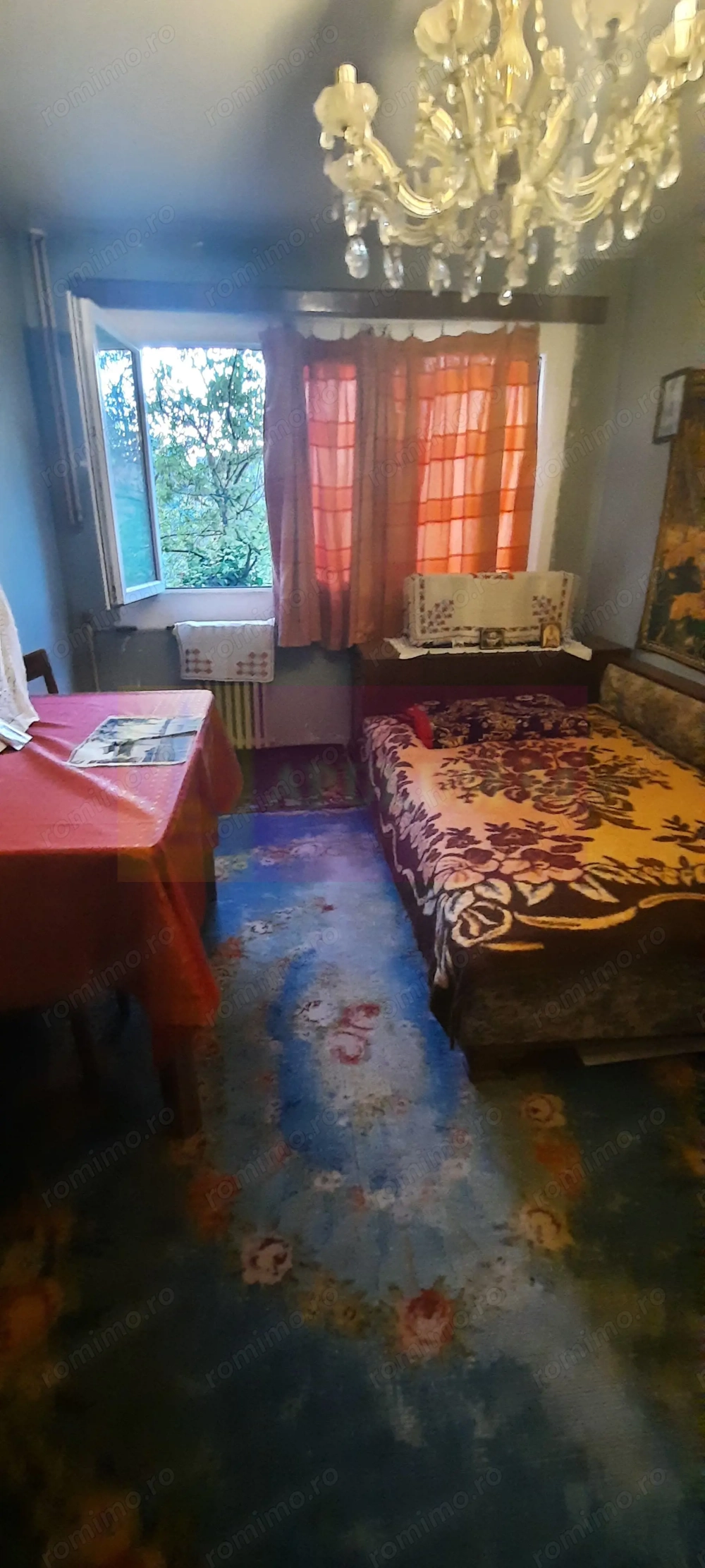 Vanzare apartament 4 camere Titan, metrou M1 si M3