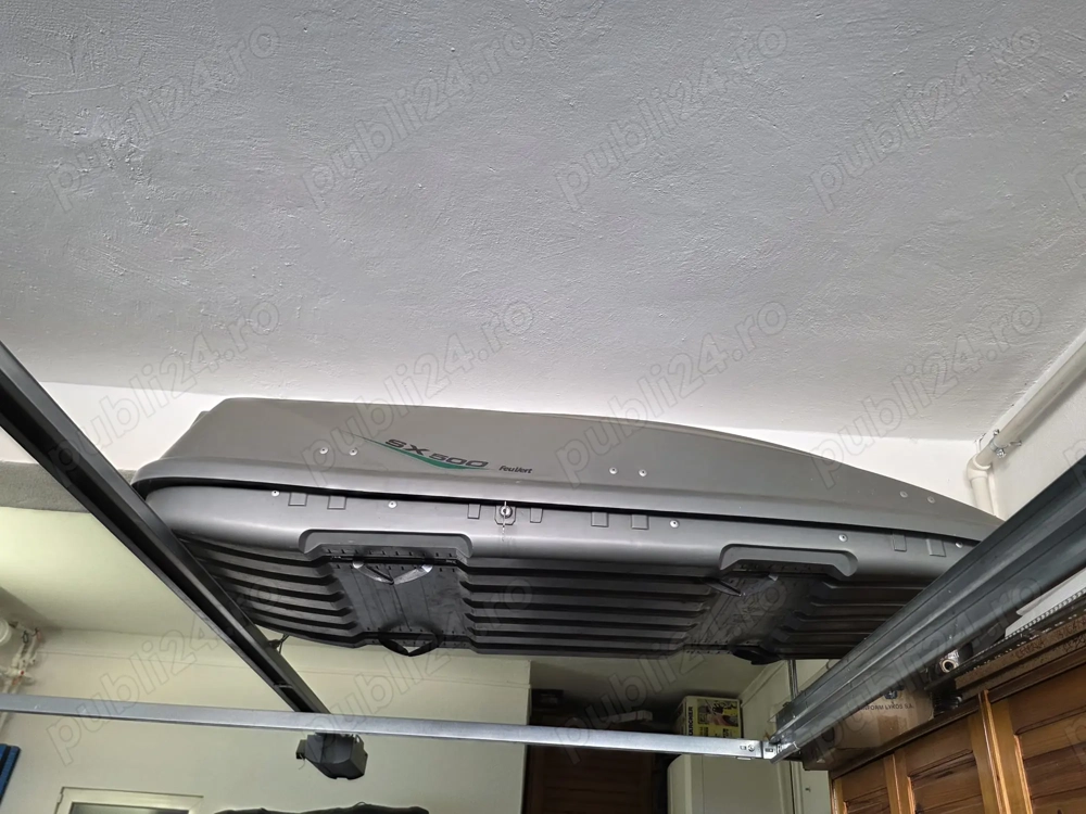 Cutie portbagaj Thule Feu Vert SX 500 cu bare montaj