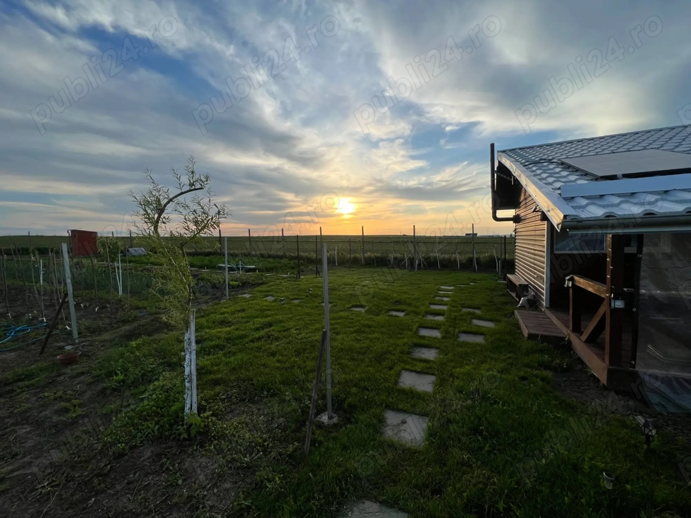 Vând Teren 6000 mp2 + Cabana 