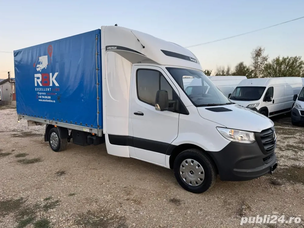Mercedes-Benz Sprinter 2021-09-08