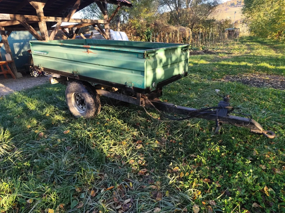 Remorca basculantă pentru tractoraș japonez