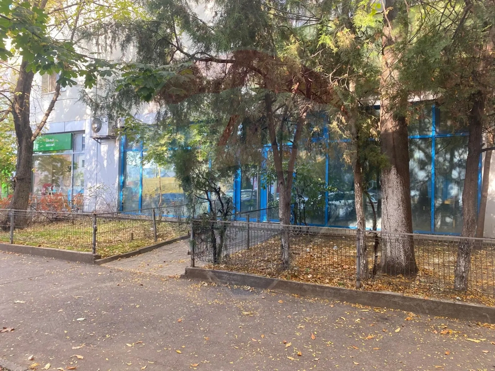 Spațiu comercial de închiriat – Zona Colentina