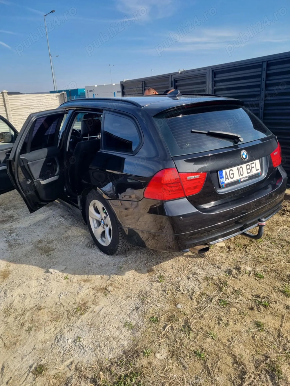 Vînd BMW e91 an 2012motor 2000 manuală brec stare impecabilă cu distribuția schimbată