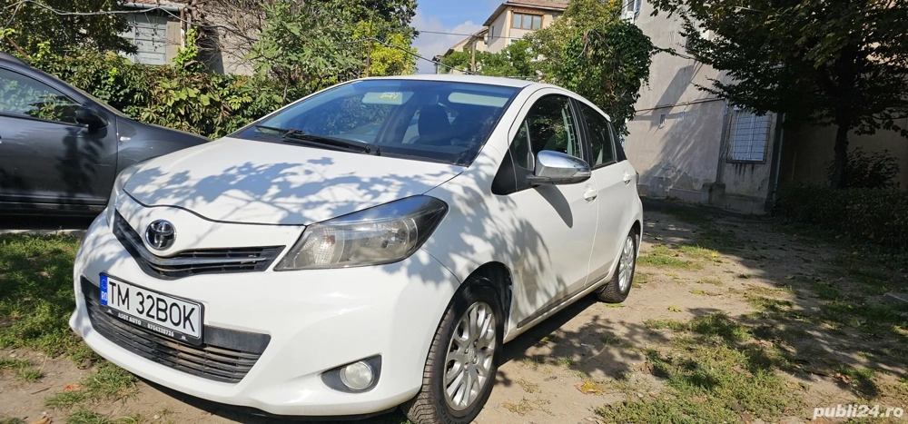 Vând Toyota Yaris 