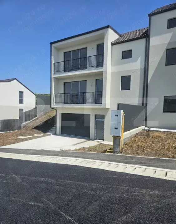 Casă nouă 4 camere | 130 m² utili + garaj | Teren 355 m² 