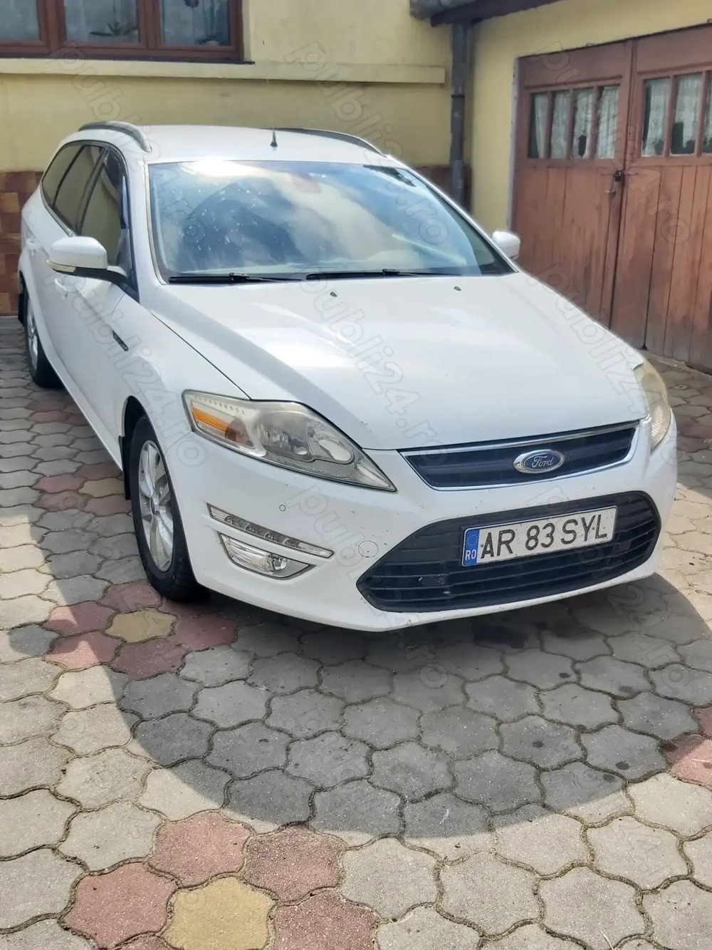 Vând Ford mondeo mk4