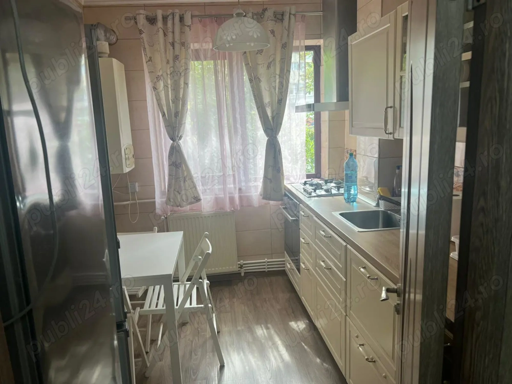 Inchiriere apartament 3 camere zona Centrala