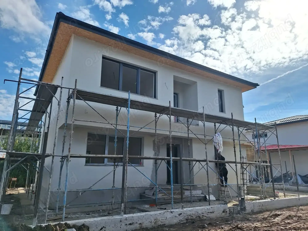Casa Individuala P+1-teren 350 mp-Str.Scolii Casa Individuala P+1-teren 350 mp-Str.Scolii