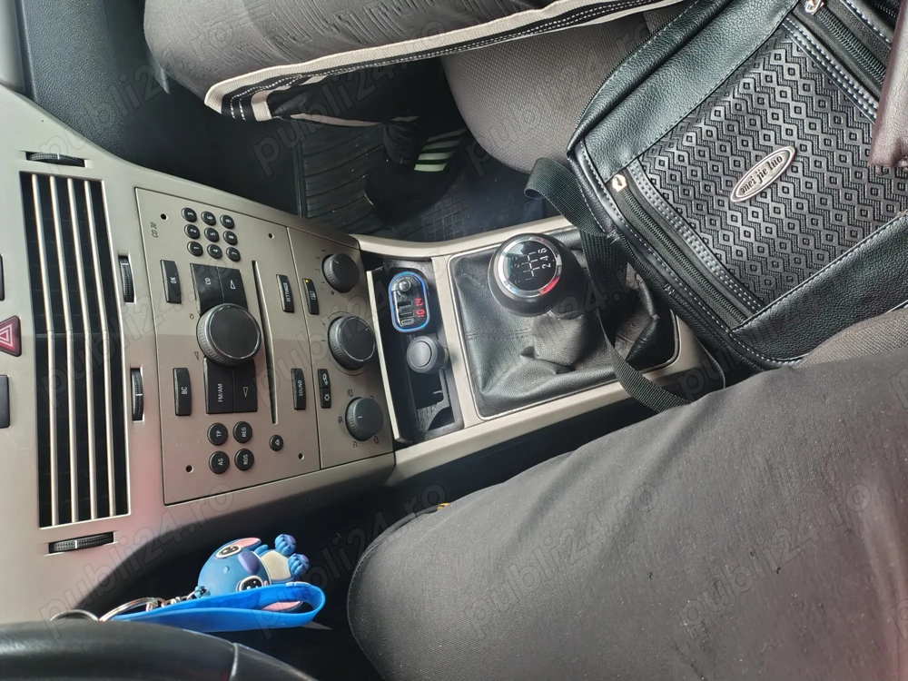 Vând Opel Astra h 1.9 vaucher Vând Opel Astra h 1.9 vaucher