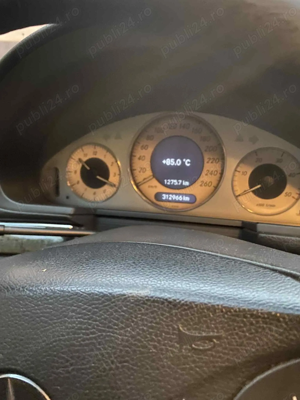 Mercedes-Benz E220 w211