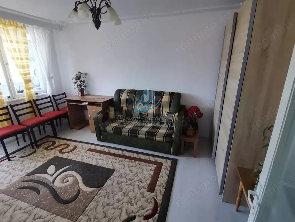 Apartament 4 camere, decomandat, 65 mp, Calea Romanului - Rate