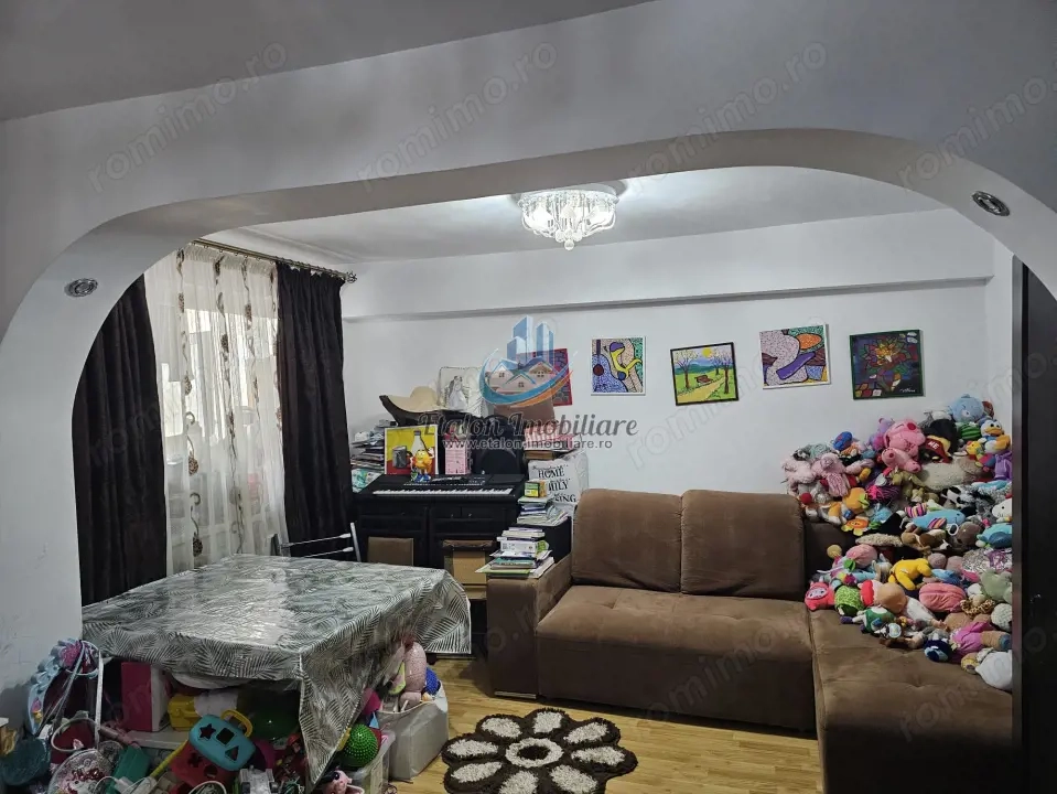 Apartament 2 camere etaj 1, Zona Ciuperca Maratei