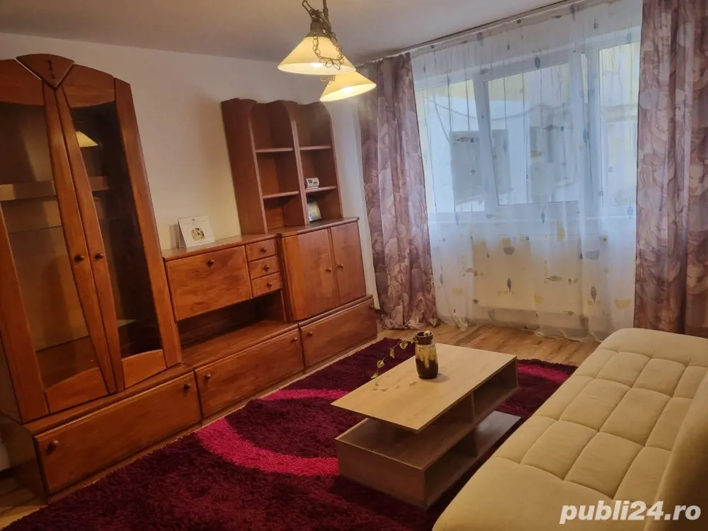   Inchiriez apartament cu doua camere in Resita, zona Gen.8, tel  